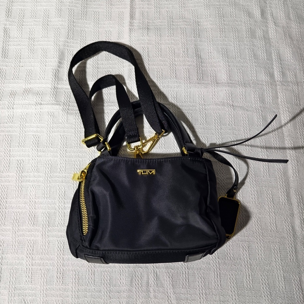 🌺 Tumi Women’s Mini Tote Bag